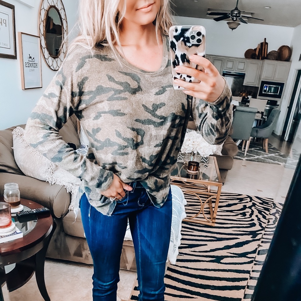 American Eagle Super Soft Camo Pullover